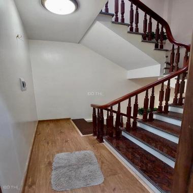 Hiếm nhỉnh 5 tỷ, ô tô ngủ trong nhà 40m2 x 5T, nhà đẹp ở ngay. Phú Diễn - Bắc Từ Liêm