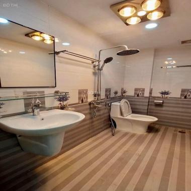 Hiếm nhỉnh 5 tỷ, ô tô ngủ trong nhà 40m2 x 5T, nhà đẹp ở ngay. Phú Diễn - Bắc Từ Liêm