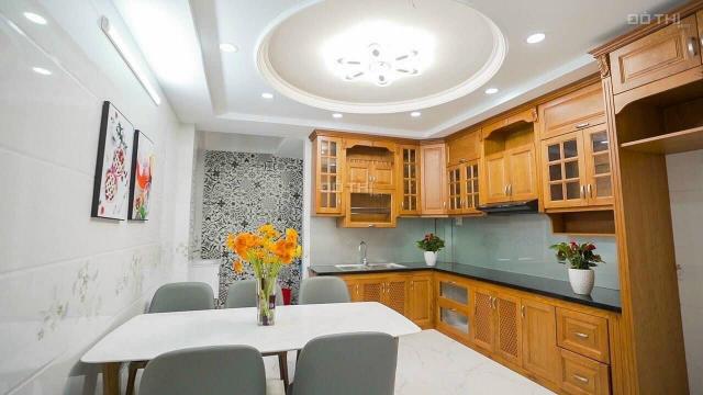 Nhà Nguyễn Văn Công giáp Phú Nhuận, 45m2 giá nhỉnh 4 tỷ, xe hơi thông