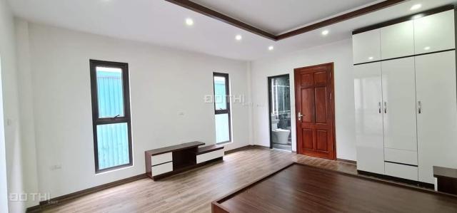 Siêu phẩm Bạch Mai 40m2 mới tinh, 3 ngủ. 20m ra ô tô đỗ