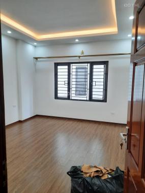 Bán nhà mới 5 tầng 32m2 gần ngõ 94 Thượng Thanh giá rẻ