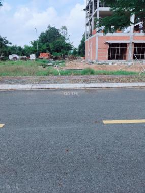 Cần ra lô đất ngay kế bên KCN Lê Minh Xuân, Bình Chánh, sổ hồng riêng, 130m2 mặt tiền đường lớn