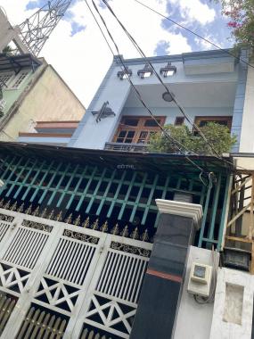 Bán nhà 1 sẹc hẻm 5m, Phạm Văn Bạch, ngang 4.5 x 14 m, 3 tầng