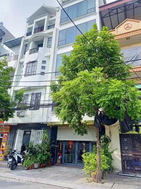 Mặt phố Nguyễn Trãi, Thanh Xuân, 75m2, giá: 27 tỷ, 4 tầng, mặt tiền: 5m, cho thuê 50 triệu/th