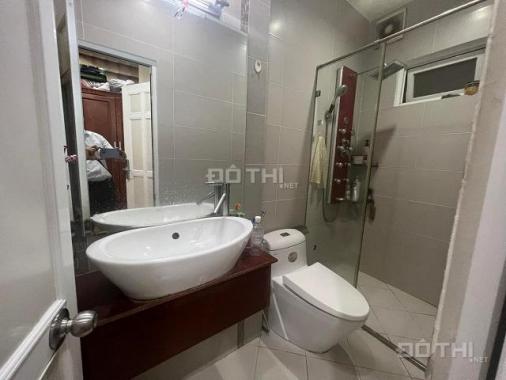 Nhà BTCT 5 tầng khu Cư xá Lữ Gia, 5PN 5WC, hàng xóm quận 10. Sổ hồng hoàn công, sẵn sàng sang tên