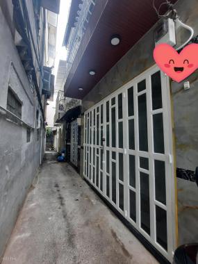 Nhà nhỏ hẻm ba gác Lê Quang Định, Bình Thạnh 3 tầng đúc 2pn chỉ 3,5 tỷ TL