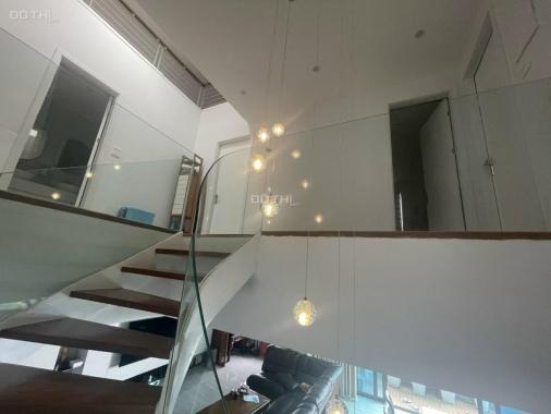 Bán căn góc penthouse DT 224m2 chung cư Sky Light - Phố Minh Khai giá: 10.5 tỷ, LH: 0984524619