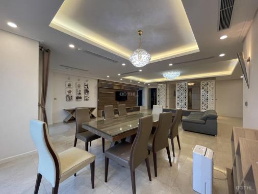 Cần cho thuê căn hộ L2 Ciputra, 267m2, 4 ngủ, đủ đồ, giá 83,448 triệu/th