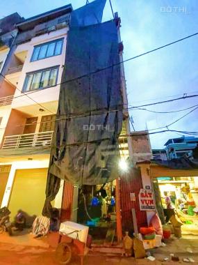 Chùa Quỳnh, Quỳnh Mai, Hai Bà Trưng 50m2 * 7 tầng thang máy, mặt phố vỉa hè ô tô tránh