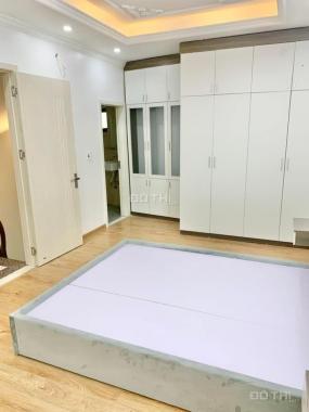 Bán nhà Hoàng Mai: 35m2 x 5T, ngõ rộng, gần phố, nhà đẹp - 3,35 tỷ