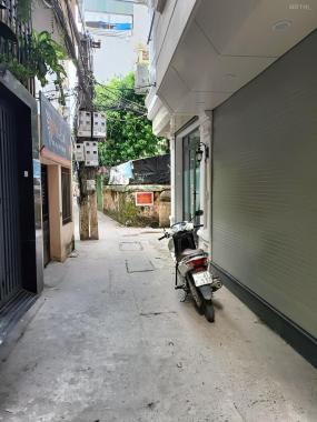 Bán đất tặng nhà phố Chính Kinh, Thanh Xuân - Lô góc 3 mặt thoáng, giá rẻ chỉ từ 2 tỷ