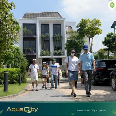Cần bán lại nhà phố Aqua City 8x20m The Suite đường thông 14m, giá 9,05 tỷ hướng sông Đồng Nai