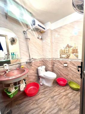 Nhà mặt phố Hoa Bằng - 50m2 phố rộng - kinh doanh đắc địa