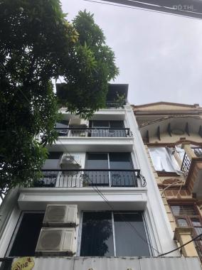 Cần bán gấp căn nhà phố Ngọc Thụy, 40 m2, 5T, TM, MT 5 m, giá chỉ 6,85 tỷ
