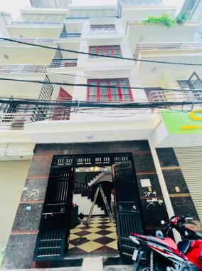 Chính chủ bán nhà Phạm Văn Đồng, 5 tầng siêu đẹp, 60m2, giá 7.45 tỷ