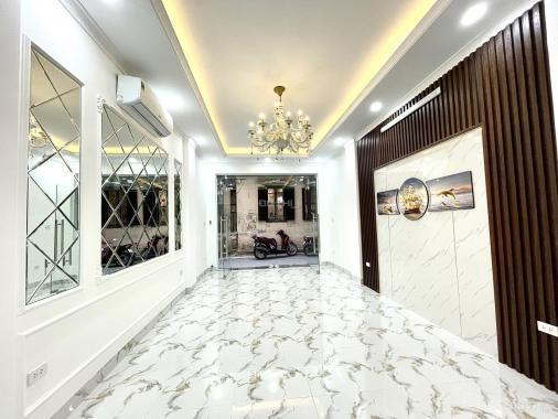 Tòa nhà 5 tầng thang máy, 2 mặt tiền, 75m2 MT 4m kinh doanh cực tốt, 81 Láng Hạ. Giá 21,5 tỷ