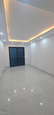 Bán nhà riêng Đức Diễn 40m2 5t gần hồ điều hòa, ô tô đỗ