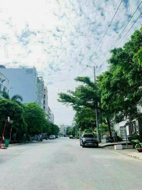 Bán nhà phố HXH Huỳnh Tấn Phát * P. Phú Thuận q7 4x12,5m 2L * giá 6.95 tỷ