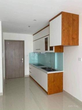 Cho thuê 2PN 2WC, có bếp lớn và rèm, chỉ 6 triệu/th, LH 0931844788