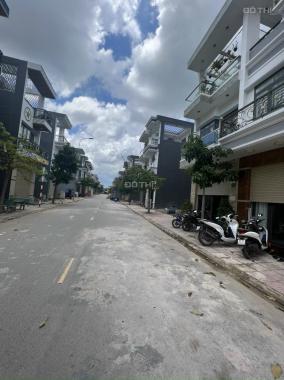 Bán nhà khu dân cư cao cấp phường Bình Chuẩn TP Thuận An Bình Dương vị trí đẹp chỉ 5 tỷ hơn xíu