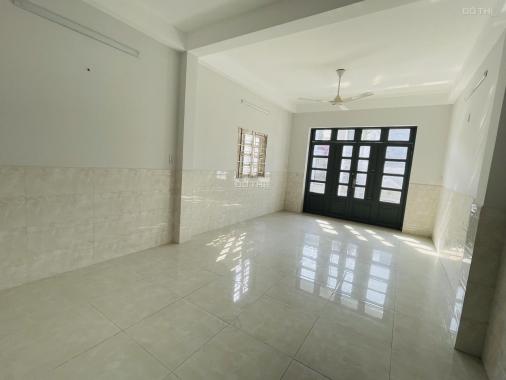 Nhà Thoại Ngọc Hầu, 90m2, hẻm 8m, 4 tầng mới ở ngay