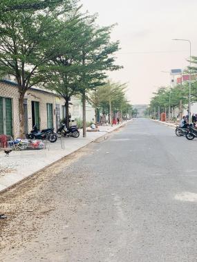 Bán đất mặt tiền đường nhựa lớn (5x17m) dân cư đông ngay chợ Bình Chánh