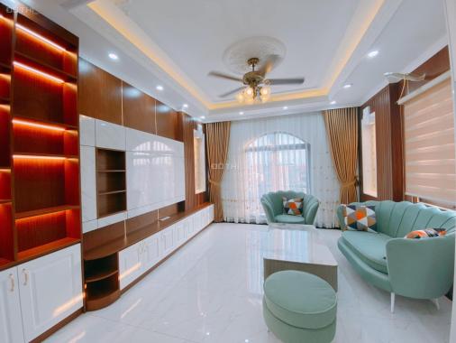 Bán nhà riêng tại, Long Biên, Hà Nội 6 tầng thanh máy - ô tô vào nhà