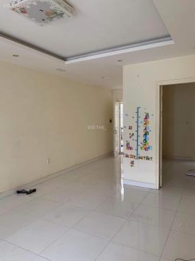 Chuyển nhượng căn tầng 3 63m2 chỉ 950tr Hoàng Huy An Đồng. Liên hệ: 0936.240.143