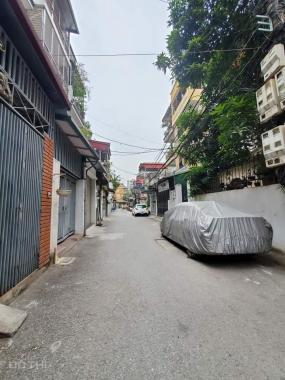 Bán nhà phố Gia Quất, Quận Long Biên - mặt ngõ ô tô tránh, dừng đỗ ngày đêm - gần trường gần chợ