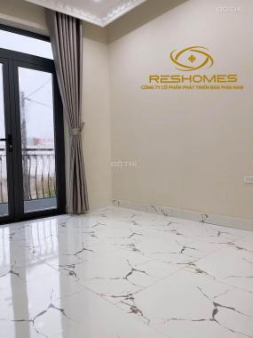 Chỉ còn 1 căn duy nhất nhà 1 trệt 1 lầu nội thất hiện đại, ngay trường Tân Phong giá chỉ 2.9 tỷ