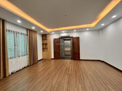 Ô tô tránh - thang máy - văn phòng, 52m2 6 tầng PL quân đội Phú Diễn, Bắc Từ Liêm, 8.9 tỷ