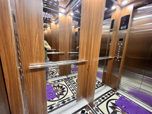 Ô tô tránh - thang máy - văn phòng, 52m2 6 tầng PL quân đội Phú Diễn, Bắc Từ Liêm, 8.9 tỷ