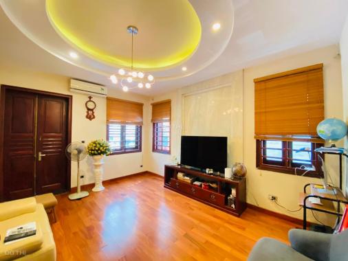 Bán nhà Huỳnh Thúc Kháng vỉa hè KD, view công viên 55m2, giá 12,8 tỷ