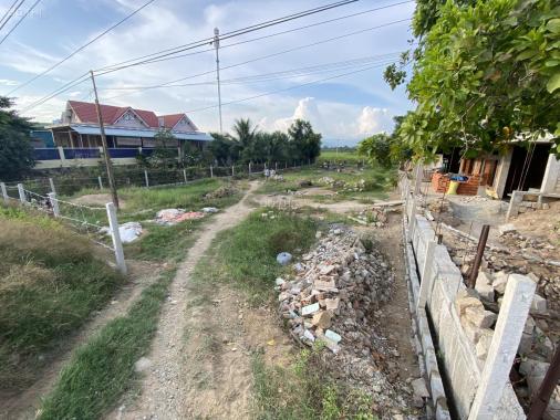 Mặt đường QL27A (Phan Rang - Đà Lạt) mới mở rộng. 200m tới nút giao cao tốc Cam Lâm Vĩnh Hảo 20x50m