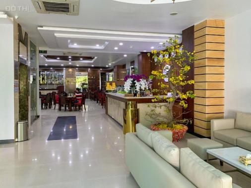 Bán khách sạn mặt tiền Thái Văn Lung Quận 1 1 hầm 1 trệt 10 lầu 8.7x28m