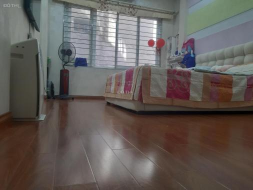 Bán nhà Nhân Chính, Thanh Xuân, 40m2, 5T, 5m ra ô tô, thoáng, ở ngay, 4.8 tỷ