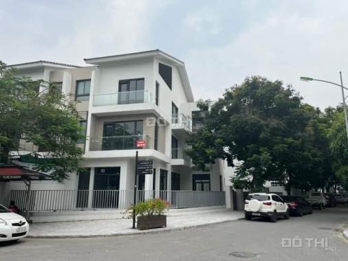 Chủ chuyển công tác cần bán Villa An Vượng - KĐT Dương Nội - Lô góc DT: 299m2x4T MT 30m. Giá 54 tỷ