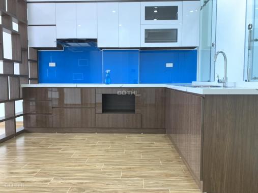 Bán nhà ngõ 132 phố Cầu Giấy 50m2 xây 7 tầng thang máy, kinh doanh tốt giá 12.8 tỷ