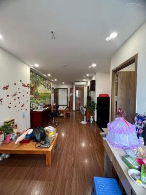 Bán chung cư Eco Green City Nguyễn Xiển, tặng nội thất, 70m2, 2 ngủ, 2 WC, giá 2.75 tỷ