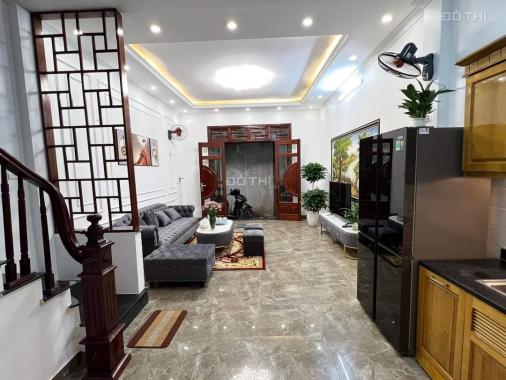 Bán nhà Kim Giang Thanh Xuân ngõ thông - Nhà đẹp dân xây - tặng 100% nội thất. DT sổ 40m2 x 4T