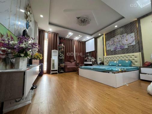 Nguyễn Chí Thanh, vỉa hè, kinh doanh, ô tô vòng quanh, 2 thoáng, nhà đẹp, 40m2, 7,6 tỷ