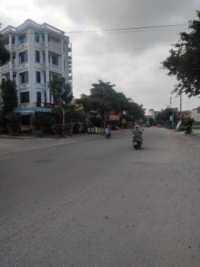 Bán gấp liền kề trục chính đường 24m khu đô thị Hà Phong