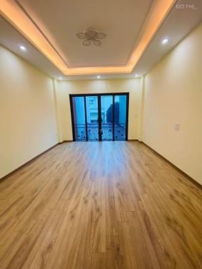 Bán nhà mới Di Trạch - gần phố Nhổn 40m2 4 tầng, 5 phòng, nội thất mới đẹp, gần đường lớn