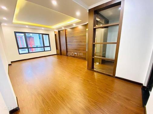 Chỉ 4.48 tỷ bán nhà Kim Mã, Ngọc Khánh, 35m2, 5 tầng, 20m ra ô tô, duy nhất 1 căn mới cực đẹp