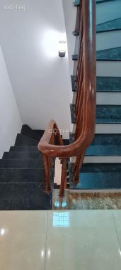 Nhà đẹp xây mới (36m2*4T*4PN) chỉ 1 nhà ra ô tô đối diện bể bơi và CA phường cuối đường Bà Triệu HN