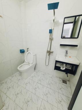 Bán tòa CCMN 80m2x6T, 9,8 tỷ, lô góc thang máy dòng tiền 85tr/tháng