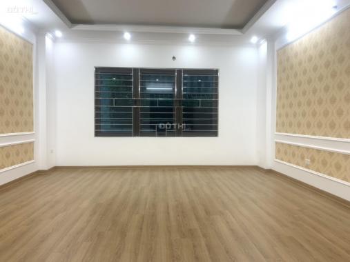 Bán nhà ngõ 462 Đường Bưởi, Ba Đình 42m2 xây 5 tầng, ngõ rộng, thoáng giá 5 tỷ