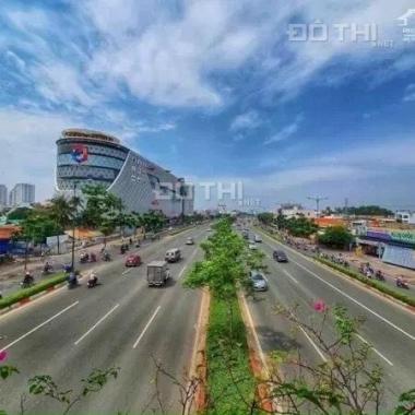 Bán đất MT đường Nội Khu có vỉa hè rộng 7m, cách Đại Lộ Phạm Văn Đồng 95m. Giá 80tr/m2