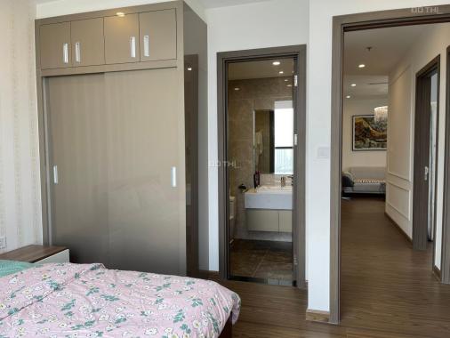 Cho thuê căn góc 4 phòng ngủ Vinhomes Westpoint view trung tâm hội nghị quốc gia
