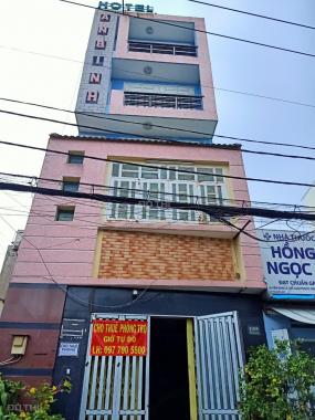 Chủ cần bán dãy nhà trọ 3 lầu, ngay trung tâm, trên trục đường Nguyễn Văn Nghi, 3 lầu. Giá 12,5 tỷ